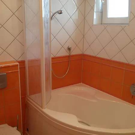 Virag Apartment *