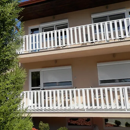 Apartman Virág