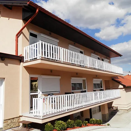 Appartamento Apartman Virág