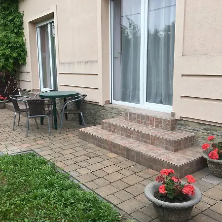 Apartman Virág *
