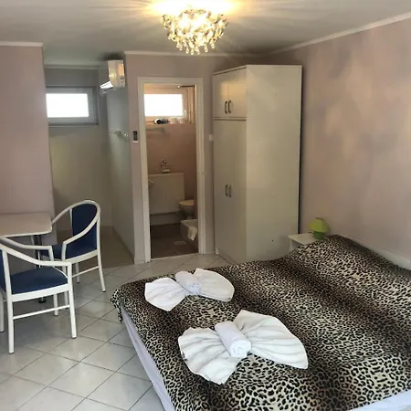 Apartman Virág Appartamento Hévíz